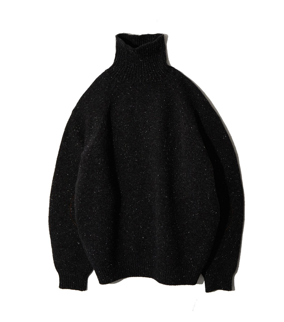 [NEITHERS] OVERSIZED HIGH NECK KNITTED SWEATER &#039;BLACK&#039;